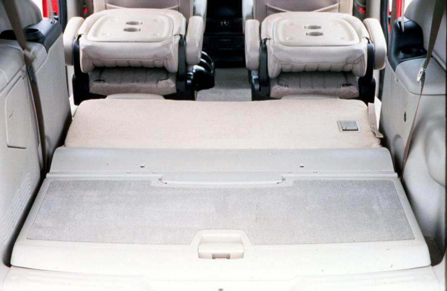  Pontiac Montana 1998 года  (фото 15 из 20)